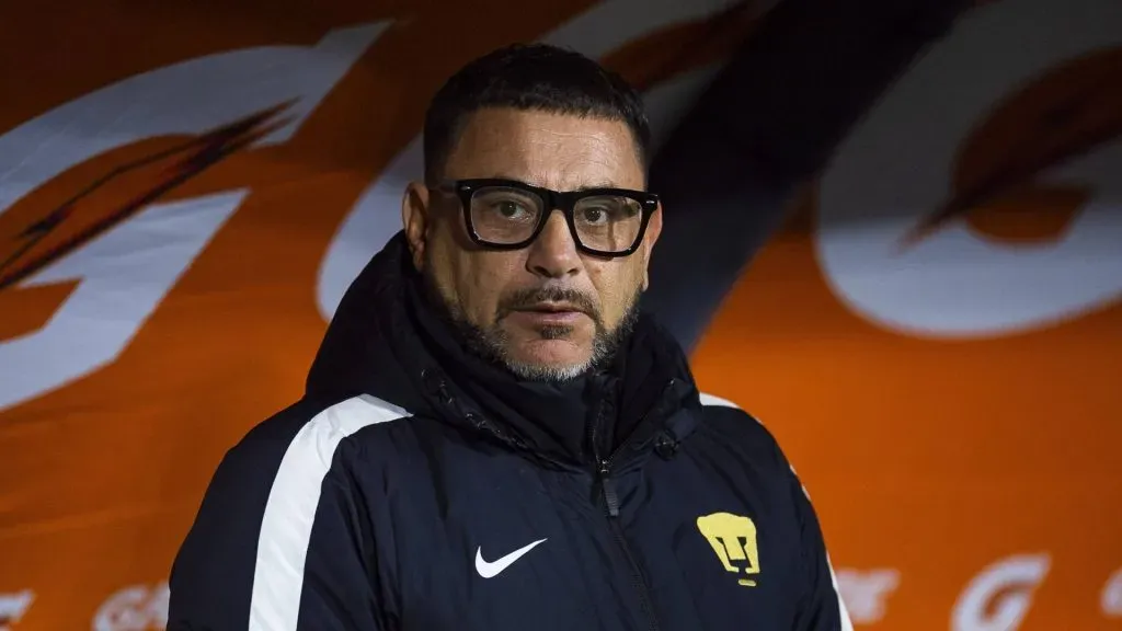 Mohamed dirigió al Pumas de México en 2023. (Imago)