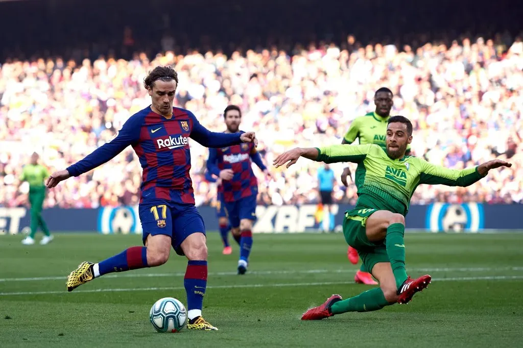Esteban Burgos, en Eibar, enfrentando a Barcelona. (Getty)