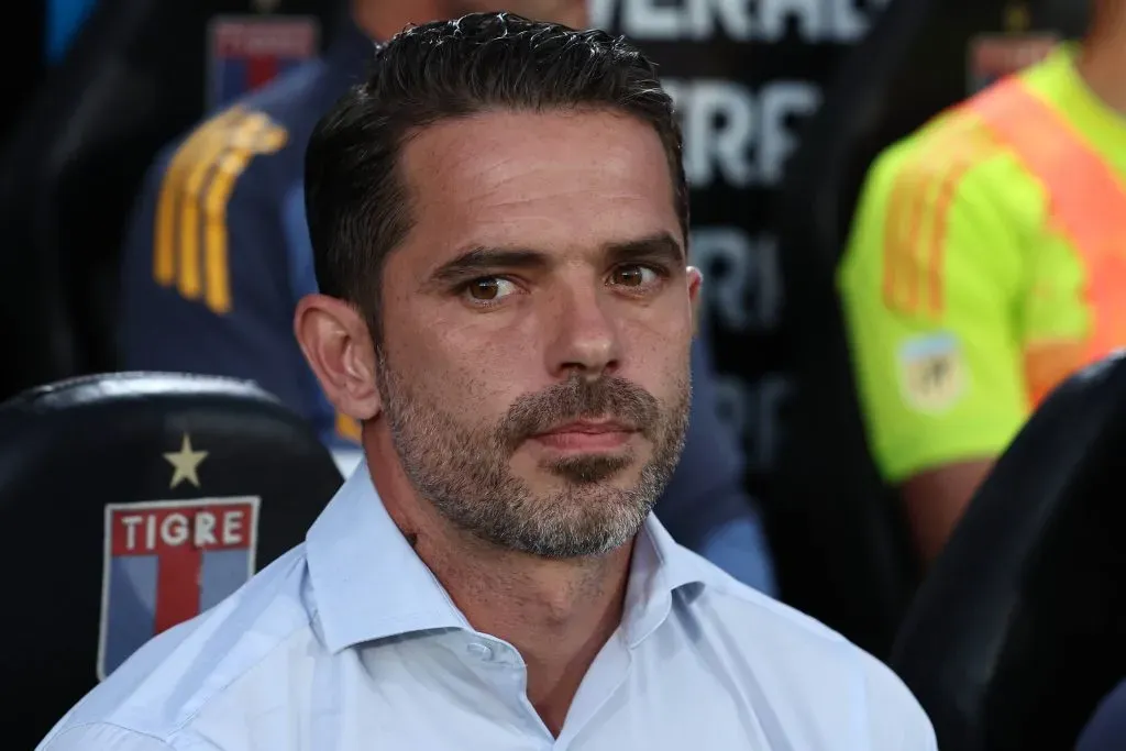 Gago, firme por Medina.