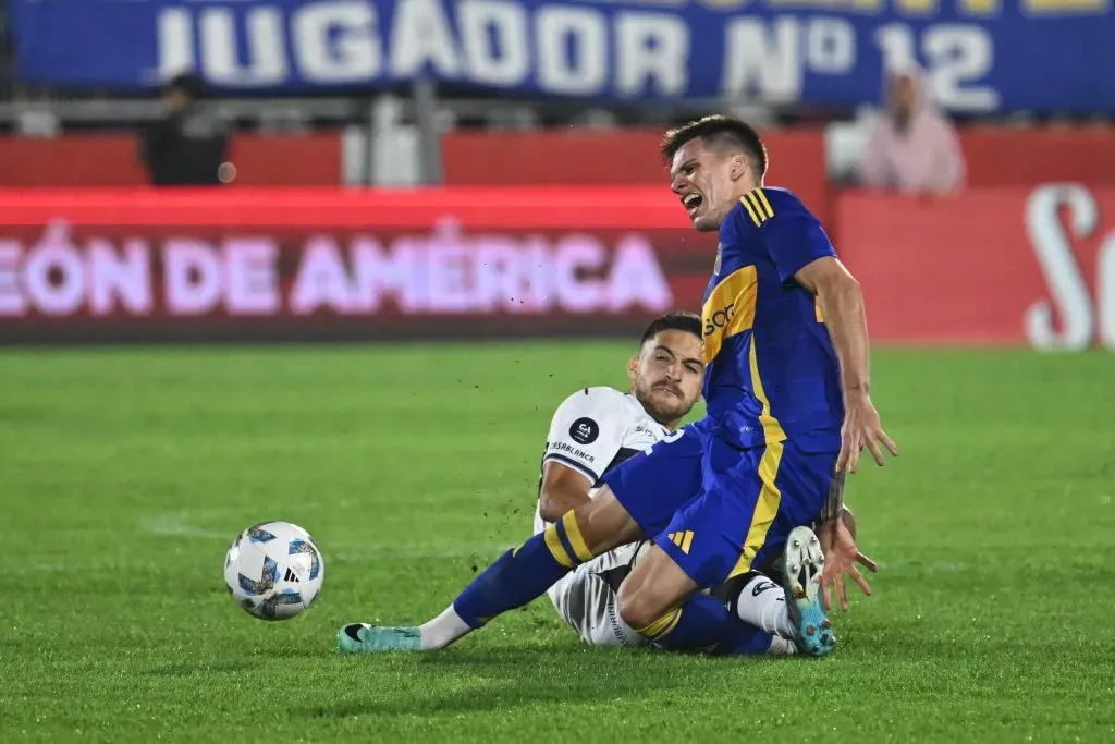 La patada que lesionó a Zenón. (Getty)