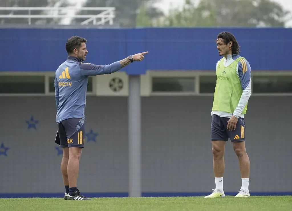 Gago junto a Cavani en el entrenamiento de Boca. (Imago)