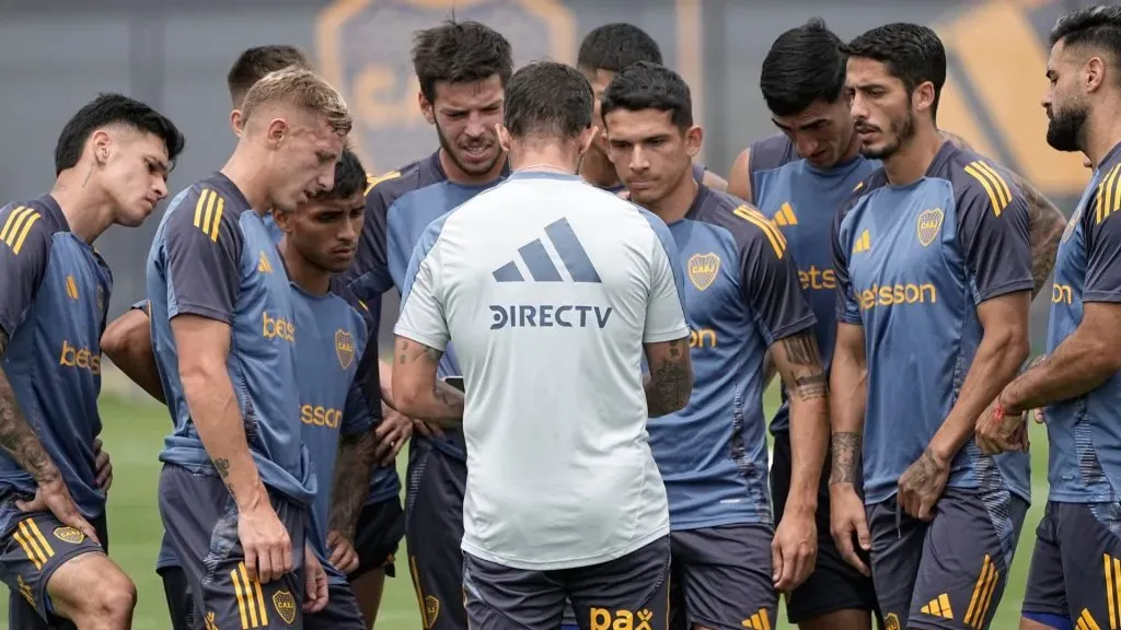 Gago piensa en el equipo para enfrentar a Vélez. (Boca Juniors)