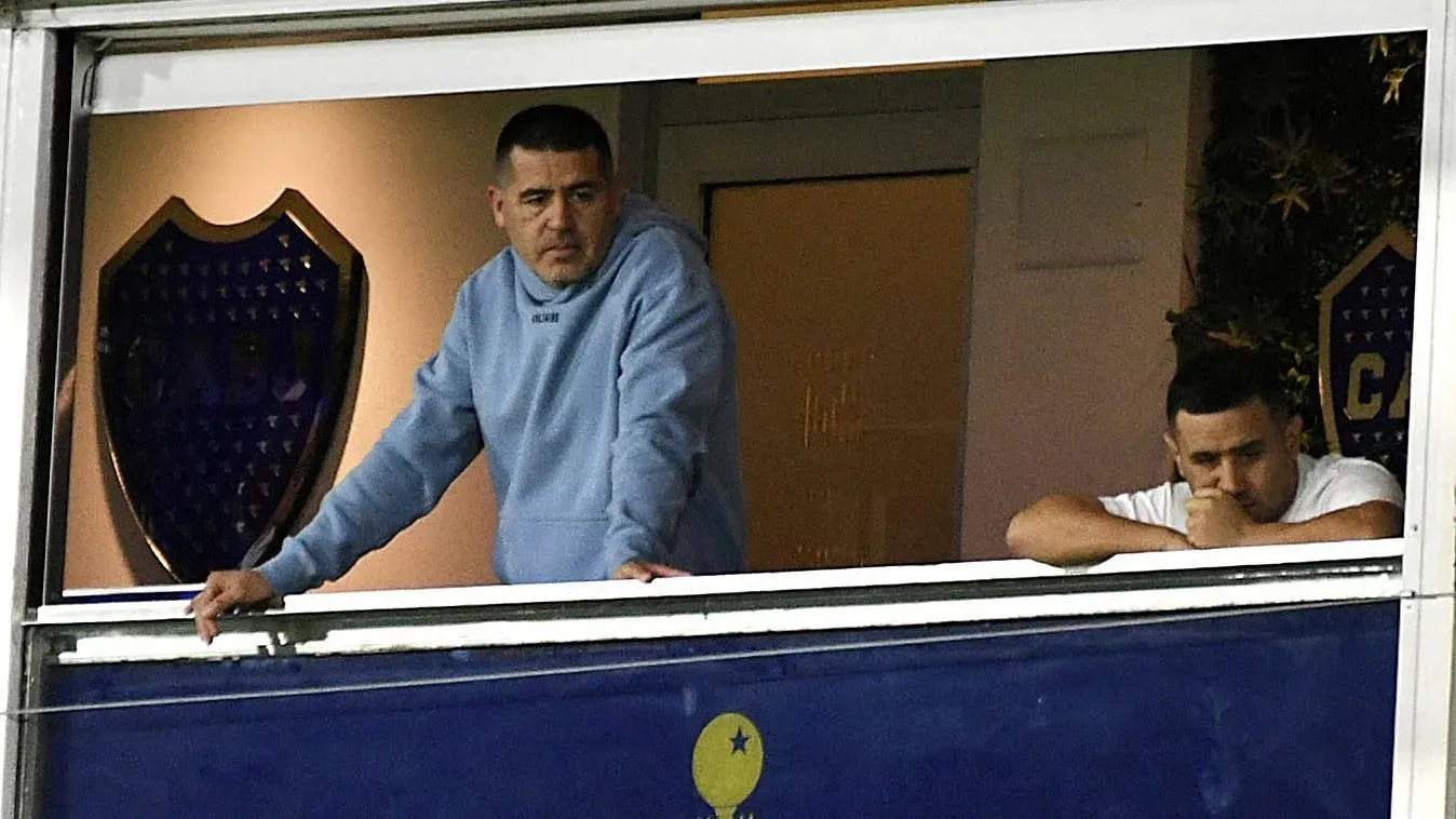 La prioridad de Boca: dos centrales y dos volantes.