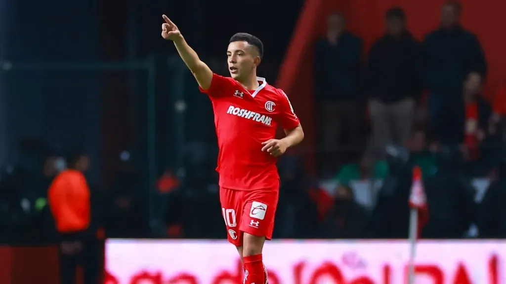 El pase de Leo Fernández pertenece al Toluca. (Getty)