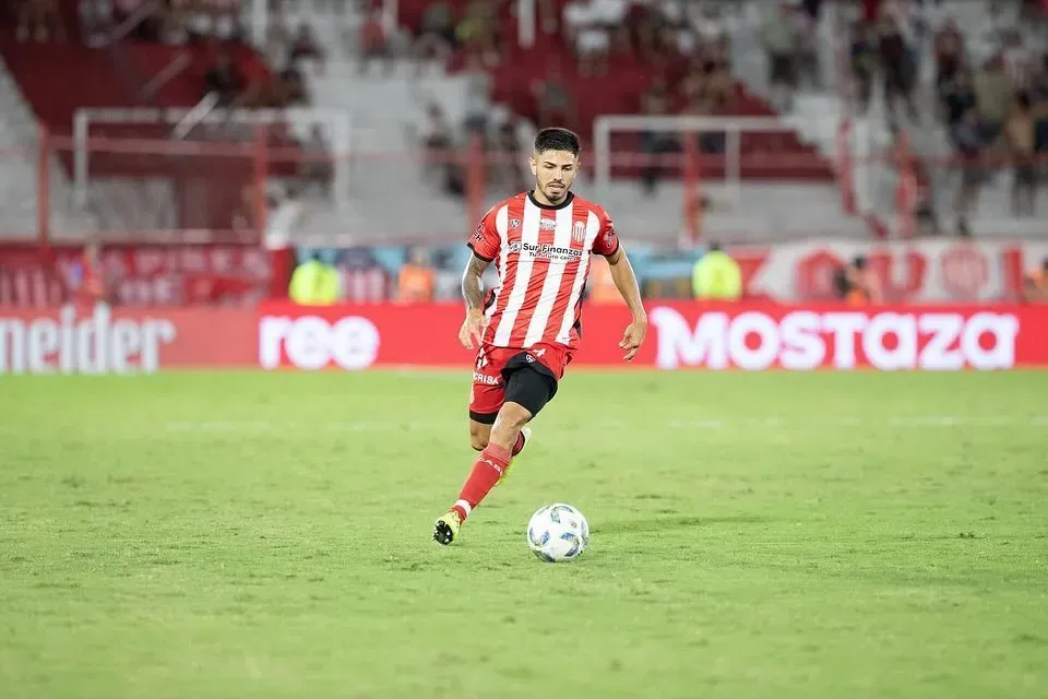 Velurtas vistió durante 2024 la camiseta de Barracas Central. (Instagram)