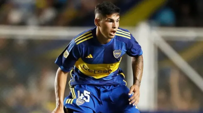 Gago utilizó a Mauricio Benítez como central.