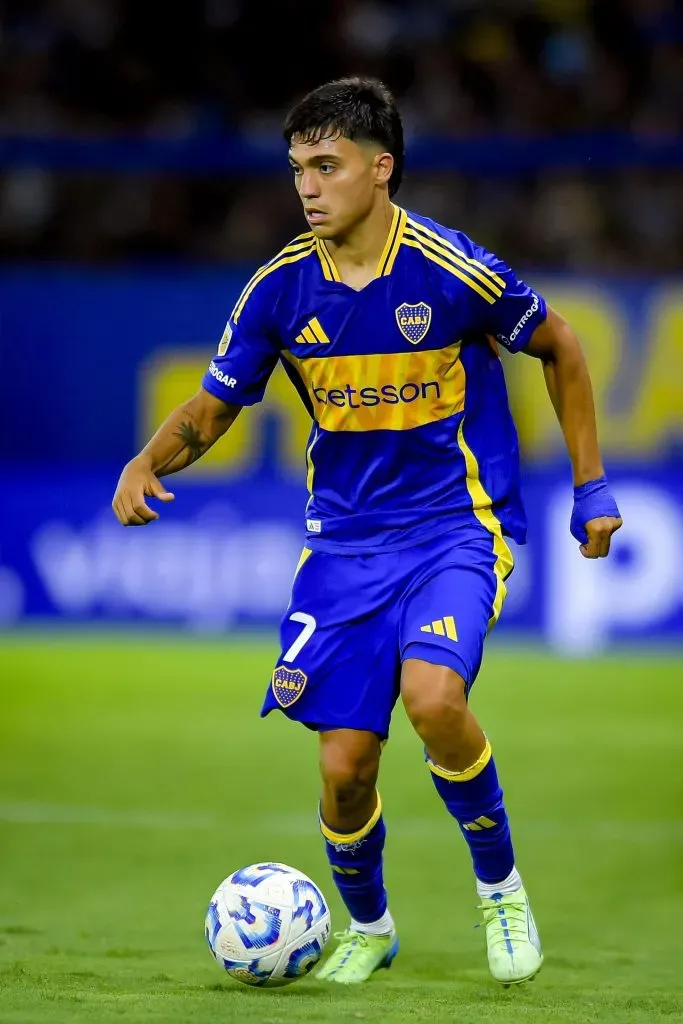 Exequiel Zeballos saldría por la cantidad de minutos disputados. (Getty Images)