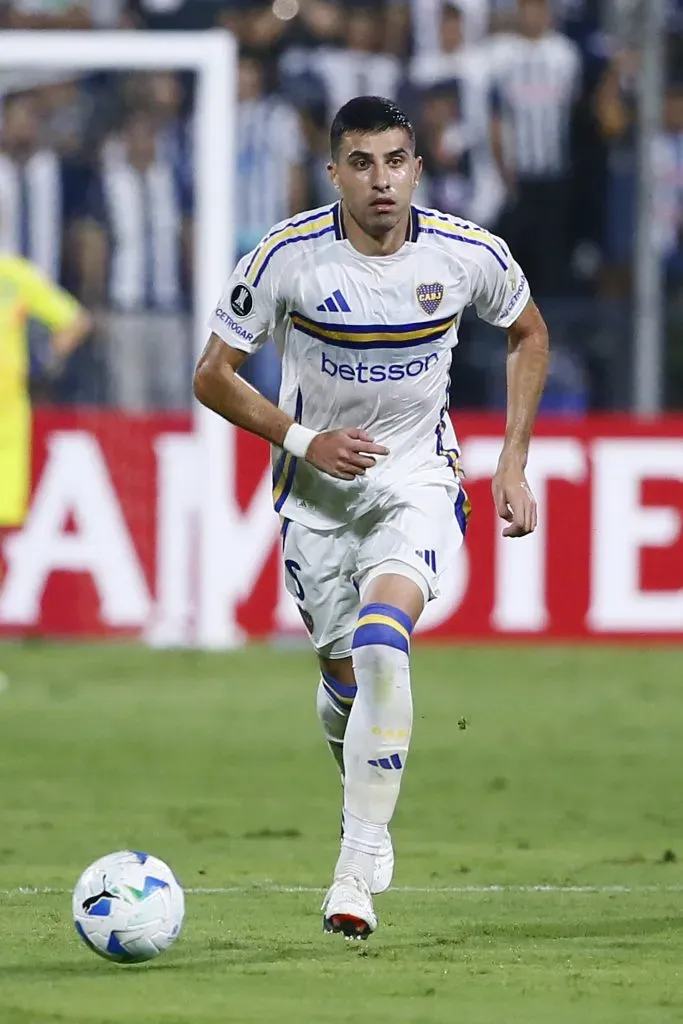 El defensor se mostró muy fastidioso por el gol de Alianza Lima. (Getty Images)