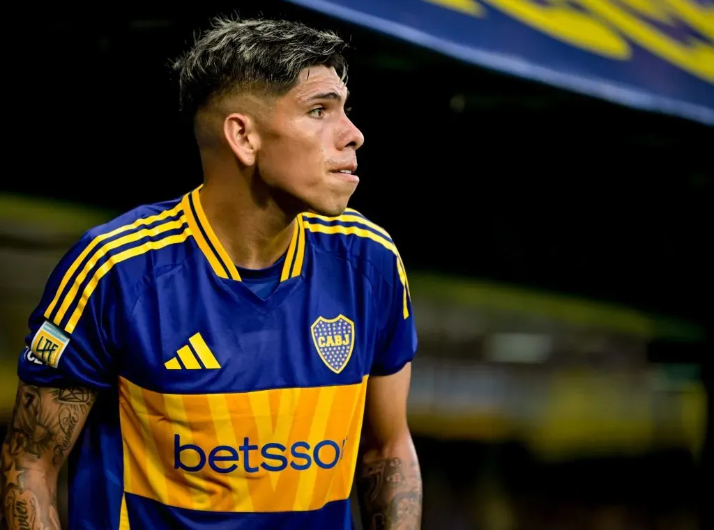 Carlos Palacios, con un pie y medio afuera del partido con Rosario Central. (Getty)