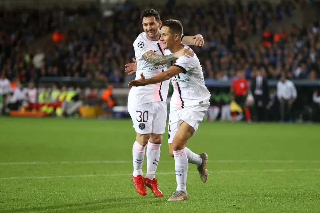 Ander Herrera jugando con Messi en PSG (Getty Images)