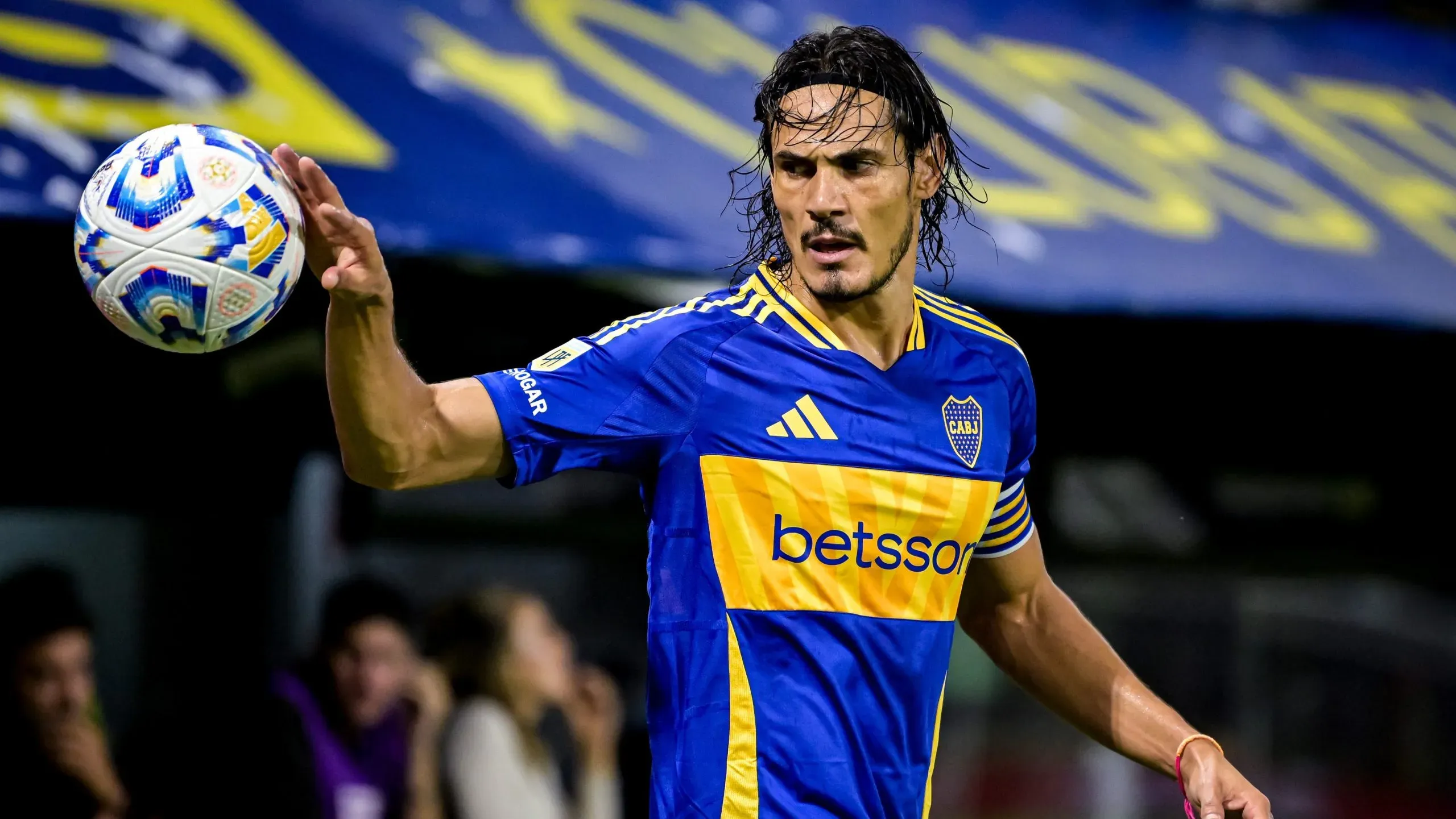 Cavani, enfocado con la obtención de un título. Foto: Getty Images