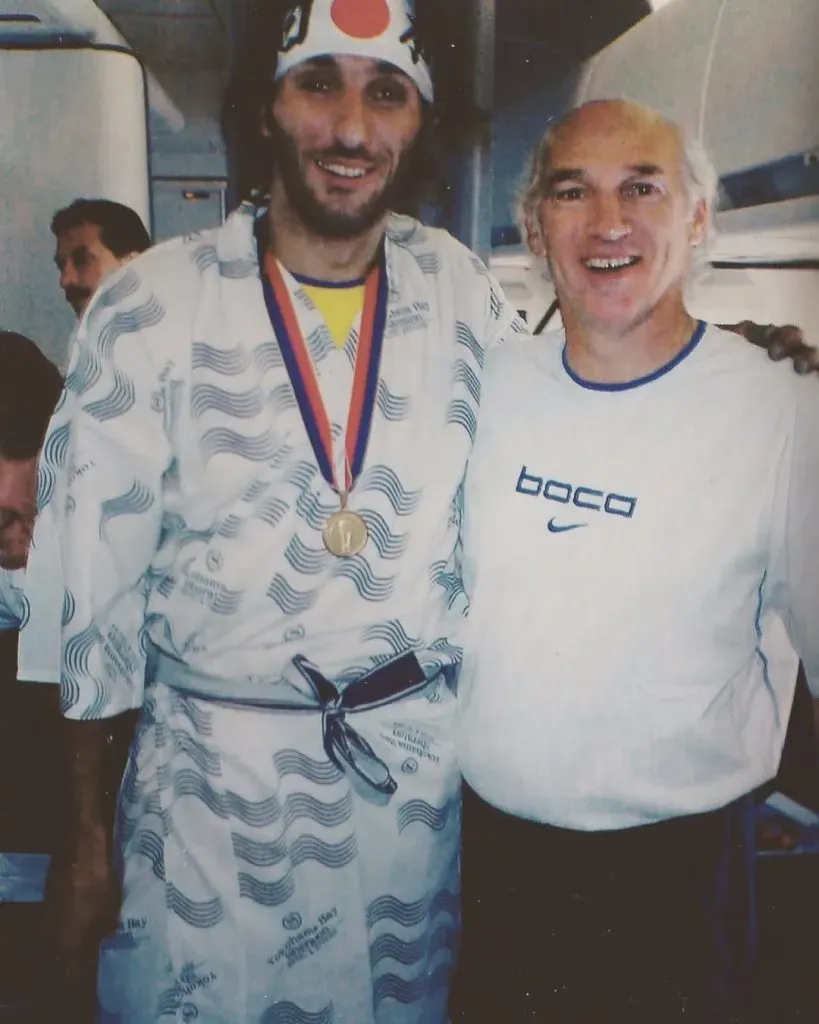Schiavi fue parte del plantel campeón Intercontinental 2003 con Bianchi. (Instagram)