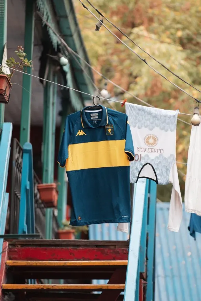 La nueva camiseta de Genoa (Foto: @GenoaCFC)