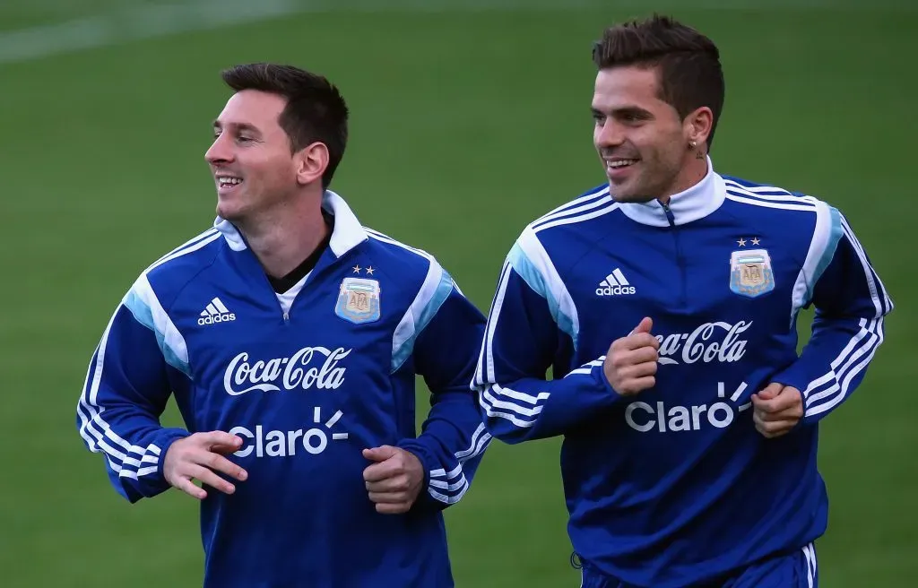 Fernando Gago con Lionel Messi en la Selección Argentina (Getty Images)