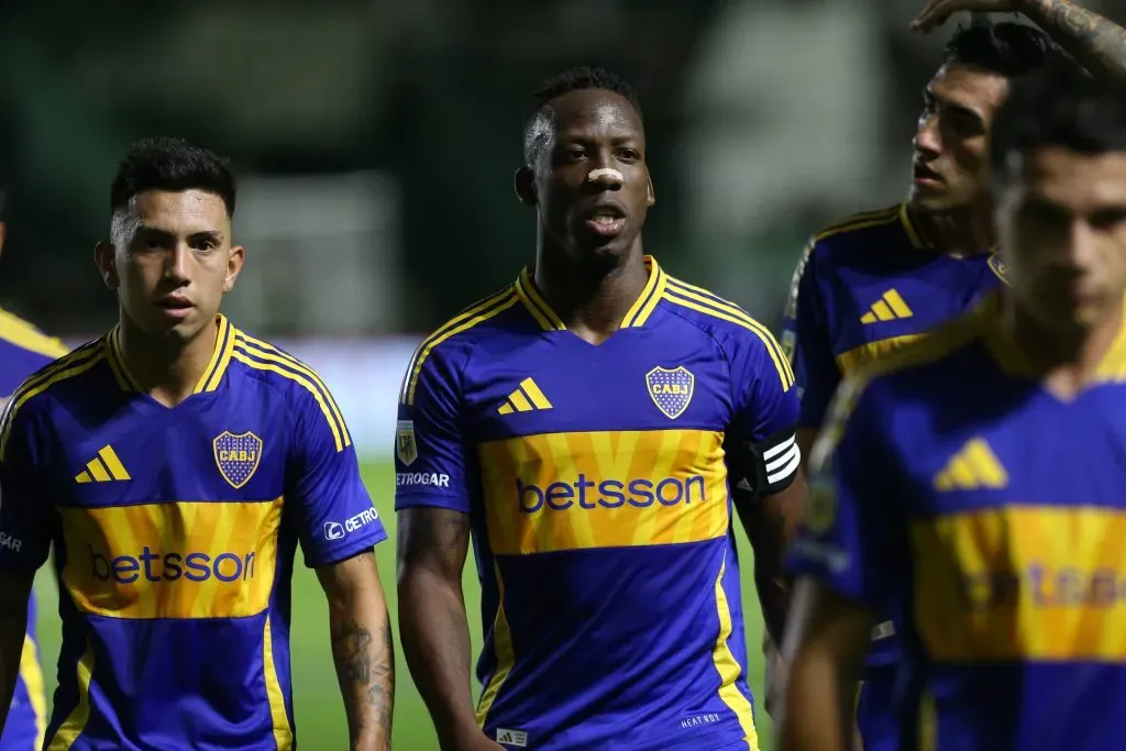 Luis Advíncula, con chances de volver a ser titular en Boca. (Getty)