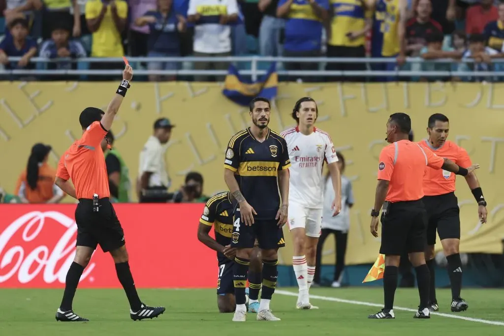Figal fue expulsado, pero Boca logró reducir la sanción. (Getty)