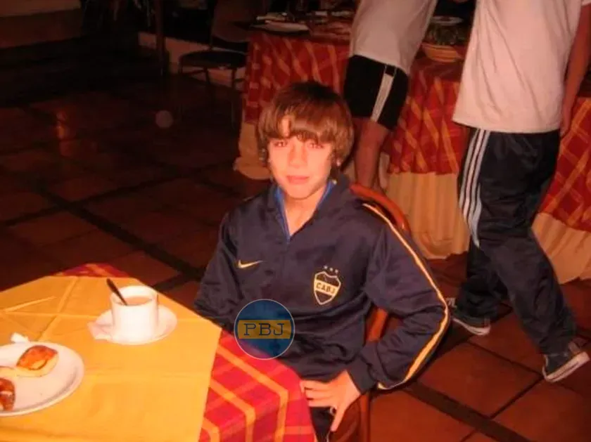 Malcom Braida, de niño, con la indumentaria de Boca.