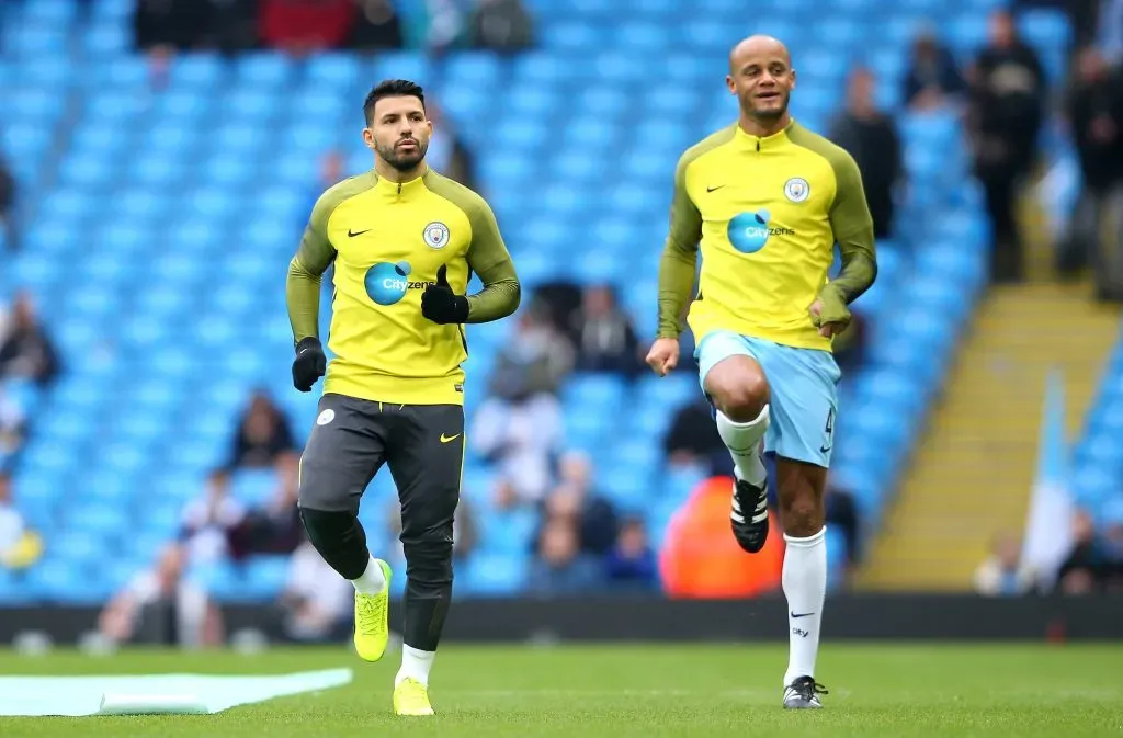 El Kun Agüero junto a Vicent Kompany en Manchester City (Getty Images)