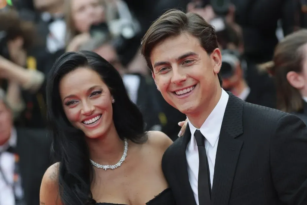 Paulo Dybala y su esposa, Oriana Sabatini (Getty Images)
