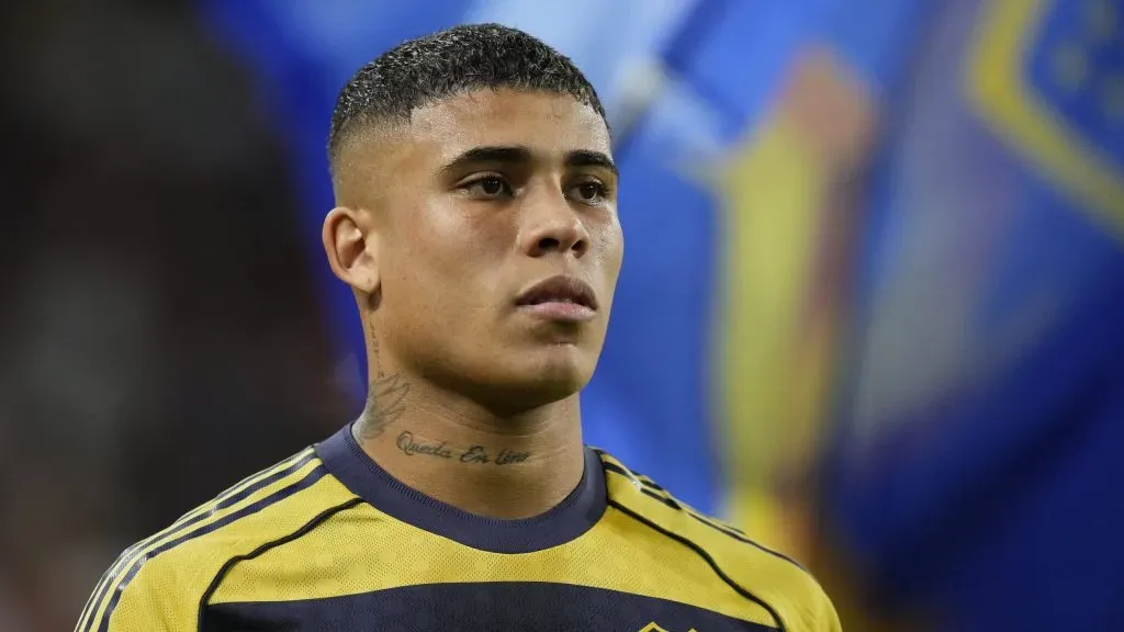 Ayrton Costa se entrenó a la par en Boca