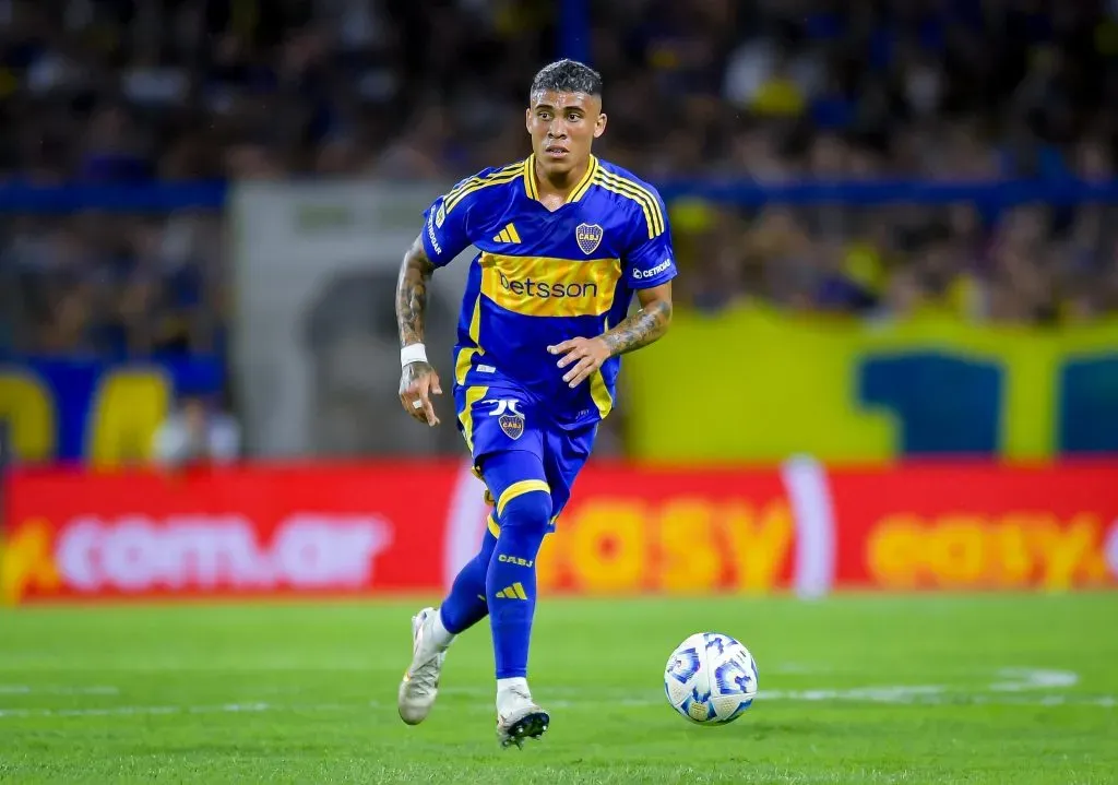 Ayrton Costa podría entrar por Blanco si Russo decide sacarlo. (Getty)