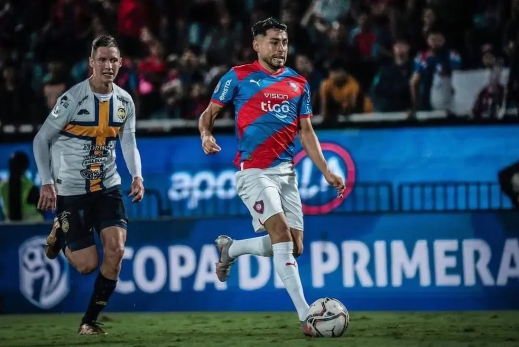 Pachi Carrizo lleva varios años jugando en Paraguay. (Instagram)