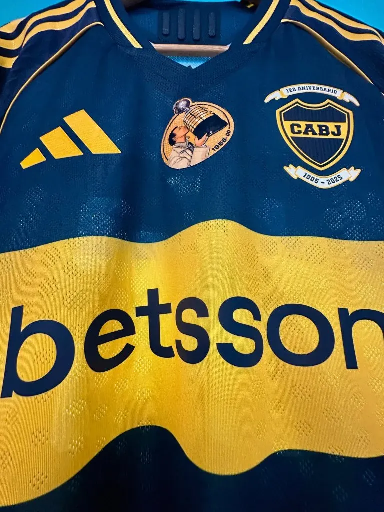 El parche especial de la camiseta de Boca vs. Belgrano.