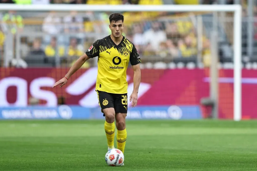 Anselmino jugó apenas un partido con el Borussia Dortmund. (Getty Images)