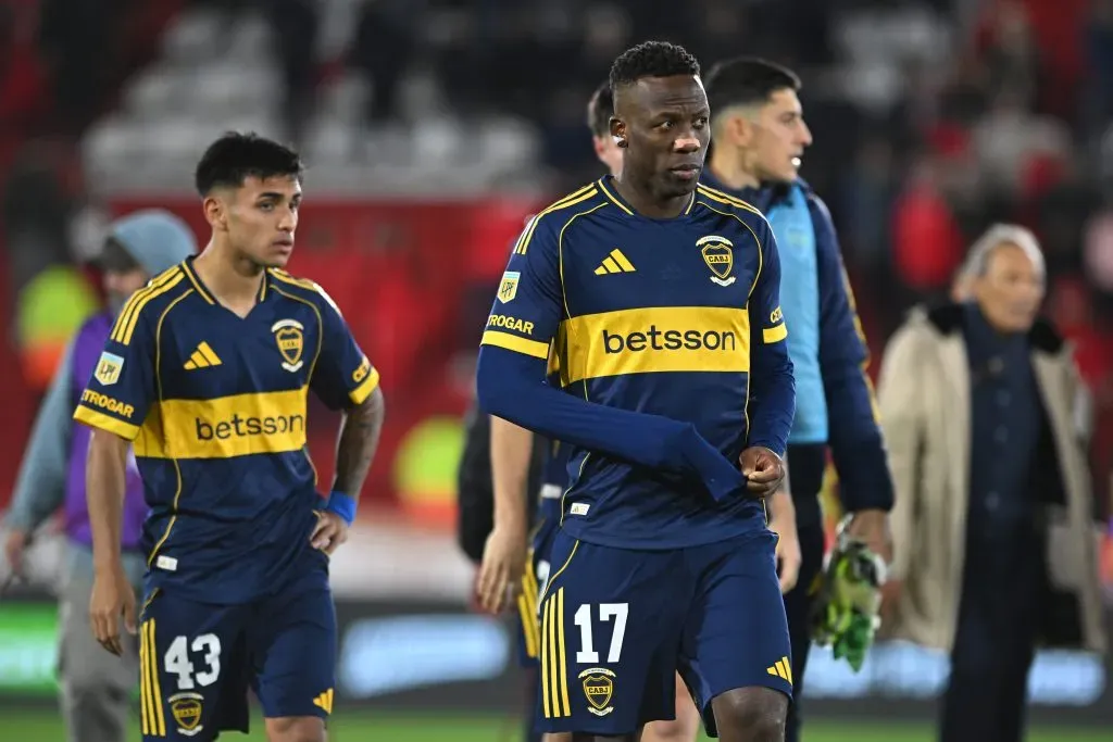 Luis Advíncula, con chances de marcharse de Boca. (Getty)