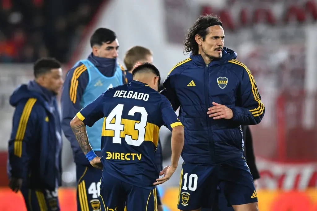 Cavani sigue sin entrenar a la par. (Getty)