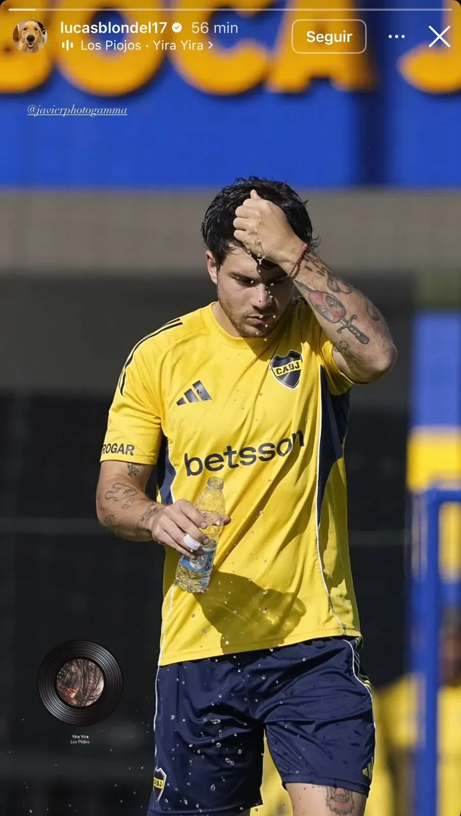 Con un tema de Los Piojos, Blondel subió una nueva enigmática historia. (Captura)