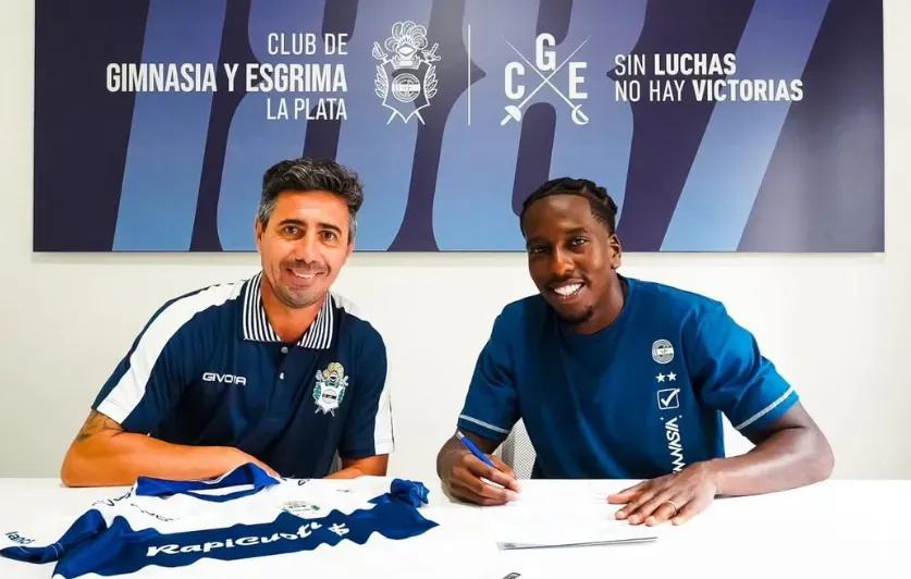 Hurtado se había ido a Gimnasia en febrero de 2025 pero ahora quedó libre. (Instagram)