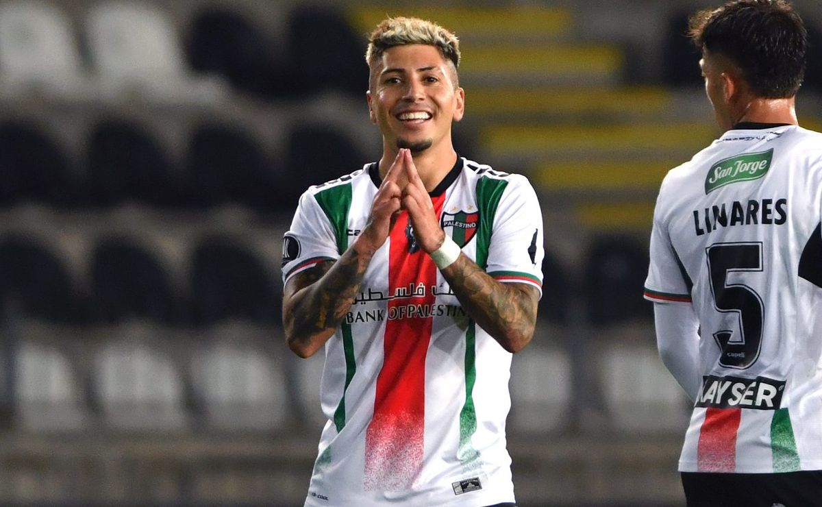 Sorpresa Brayan Véjar deja Palestino y refuerza a Unión Española