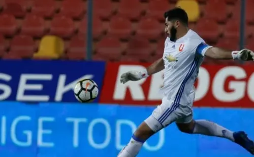 Domingo 10 | 22:15 horas | U. de Chile vs U. Española | Estadio Nacional