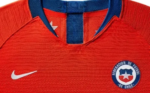 Los detalles que resaltan de la camiseta de la Roja Femenina.