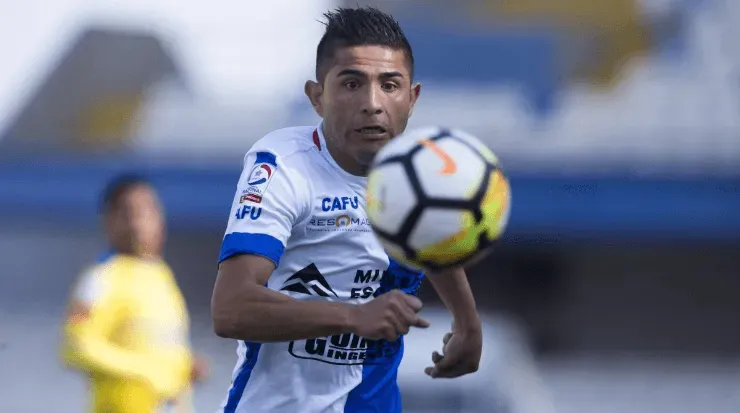 Felipe Flores, delantero