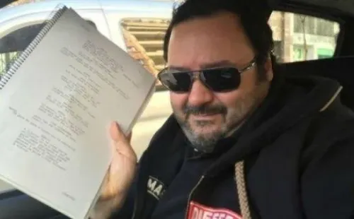 Torbe con el guión el corto que debió terminar de filmar en otra parte