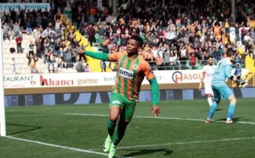 Junior Fernandes en Turquía