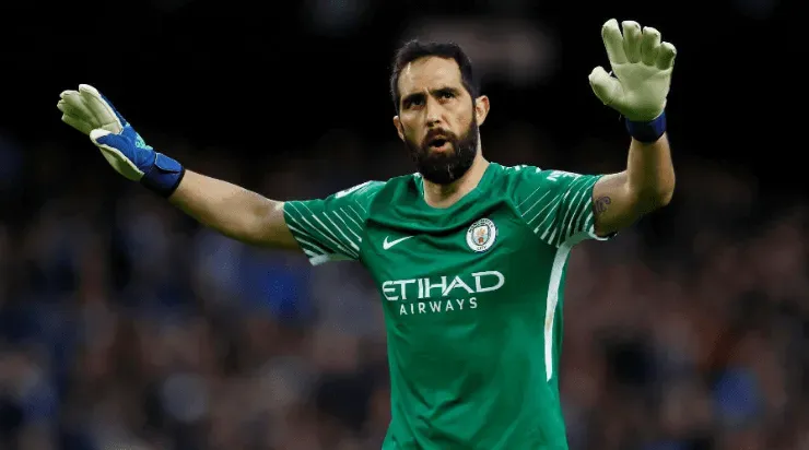 Vio a Claudio Bravo en Manchester