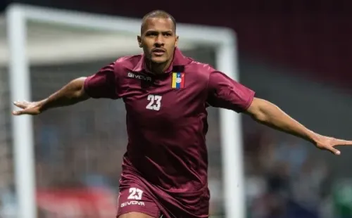 Salomón Rondón, goleador histórico de Venezuela (junto a Giancarlo Maldonado y Juan Arango)
