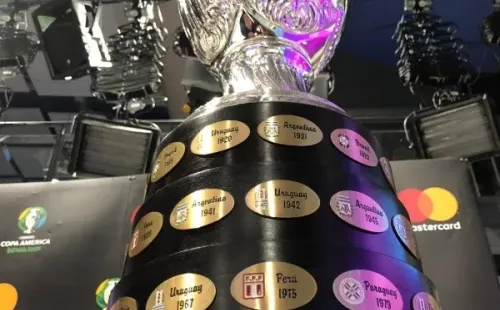 La Copa visitó los estudios del canal Mega
