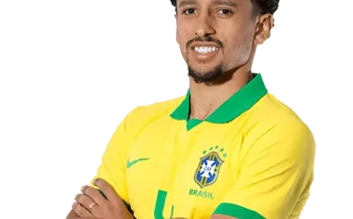 Marquinhos | Brasil El segundo defensor brasileño demuestra a los 25 años que está llamado al relevo de los veteranos. Elegante salida y gran velocidad le valieron la nominación.