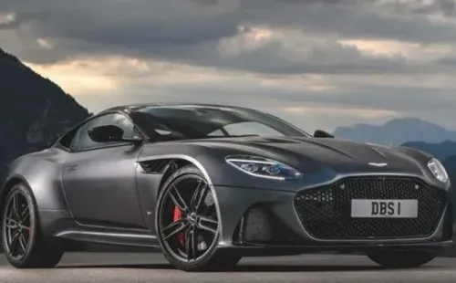 Con este auto cualquiera saca aplausos.