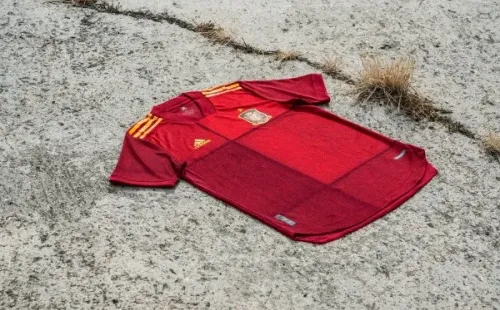 España viste con adidas desde 1991