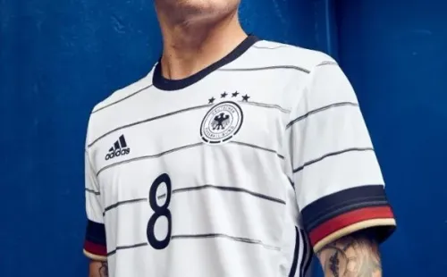 Alemania vuelve a un novedoso diseño de líneas horizontales