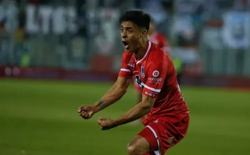 Brian Fernández en su despedida de La Calera: rompiéndola ante Colo Colo en el Monumental donde declararía que quiere jugar en el futuro.