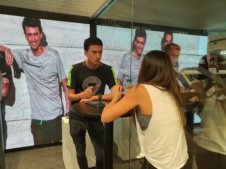 Los coach de Nike Running Goals Program en acción junto a los primeros inscritos. (Foto: Miguel Gutiérrez/RedGol).