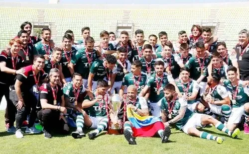 Primera B: Santiago Wanderers. Foto: Agencia Uno