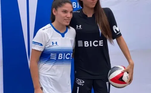 Plantel femenino con la nueva camiseta. Foto: Guille Salazar