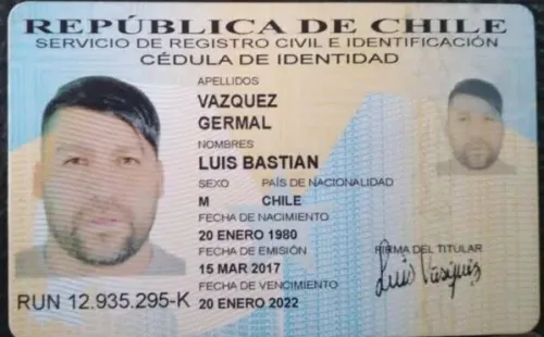 Carnet de identidad falso de Luis Núñez
